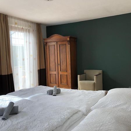 Ferienwohnung Mit 1 Schlafzimmer อัลเทนชไตก์ ภายนอก รูปภาพ