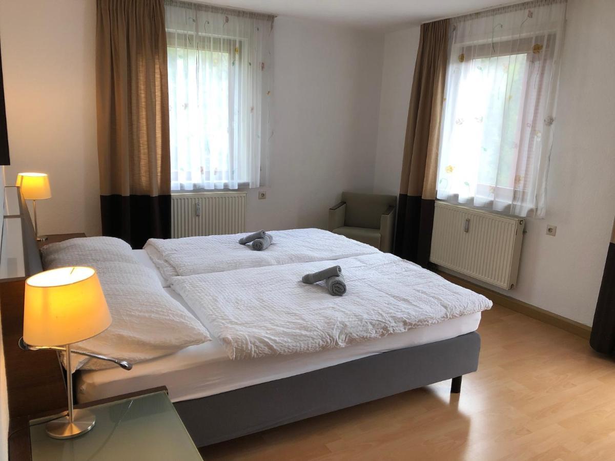 Ferienwohnung Mit 1 Schlafzimmer อัลเทนชไตก์ ภายนอก รูปภาพ